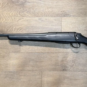 Tikka T3 Adj Vänster 9,3x62 ink A-Tec Ljuddämpare